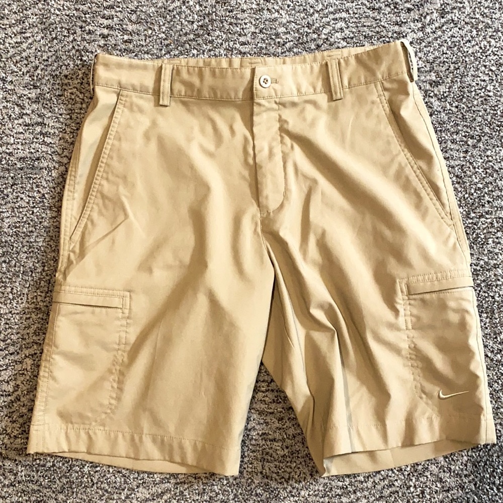 NIKE golf shorts